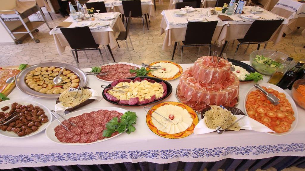 Hotel Patrizia ريتشيوني المظهر الخارجي الصورة